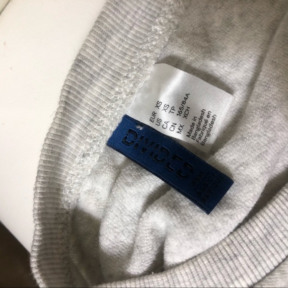 H&M Crewneck Sweater - Picture 3 of 3